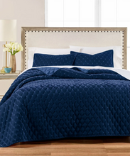 Load image into Gallery viewer, Martha Stewart Collection Diamond Tufted Velvet Bedding Quilts Full/Queen