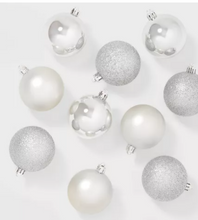 Load image into Gallery viewer, 50ct Shatter-Resistant Round Christmas Tree Ornament Set .