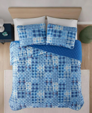 Load image into Gallery viewer, Wyatt Patchwork Reversible 2-Pc. Twin Quilt Mini Set.