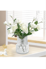 Load image into Gallery viewer, Large vase