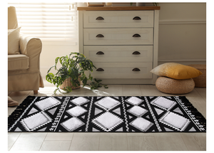 2x6.5 Runner Rugs for Bedroom Bedside, Geometric Washable Hallway Runner Carpet, Farmhouse Tufted Woven Tassel Rug for Kitchen Bathroom Laundry Room Decor, Black/White
